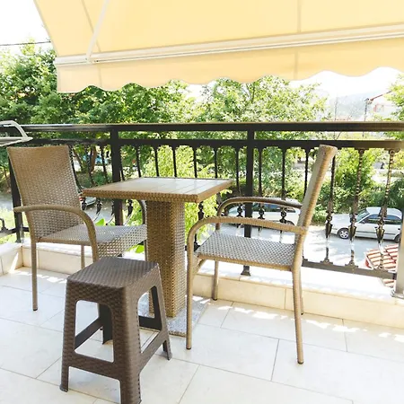 Alcentro 1 شقة بلاتامونيس